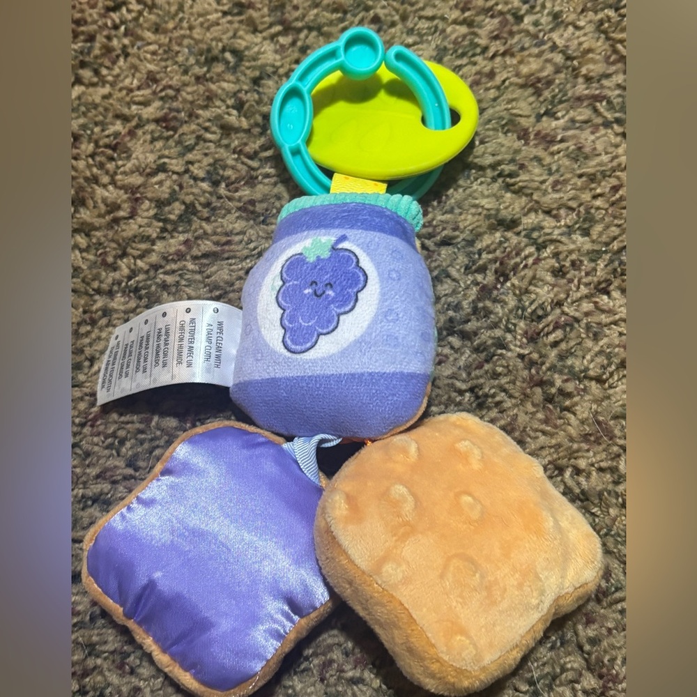 💥4/$20💥 - Melissa & Doug PBJ Take Along Hanging Toy - Picture 2 of 3